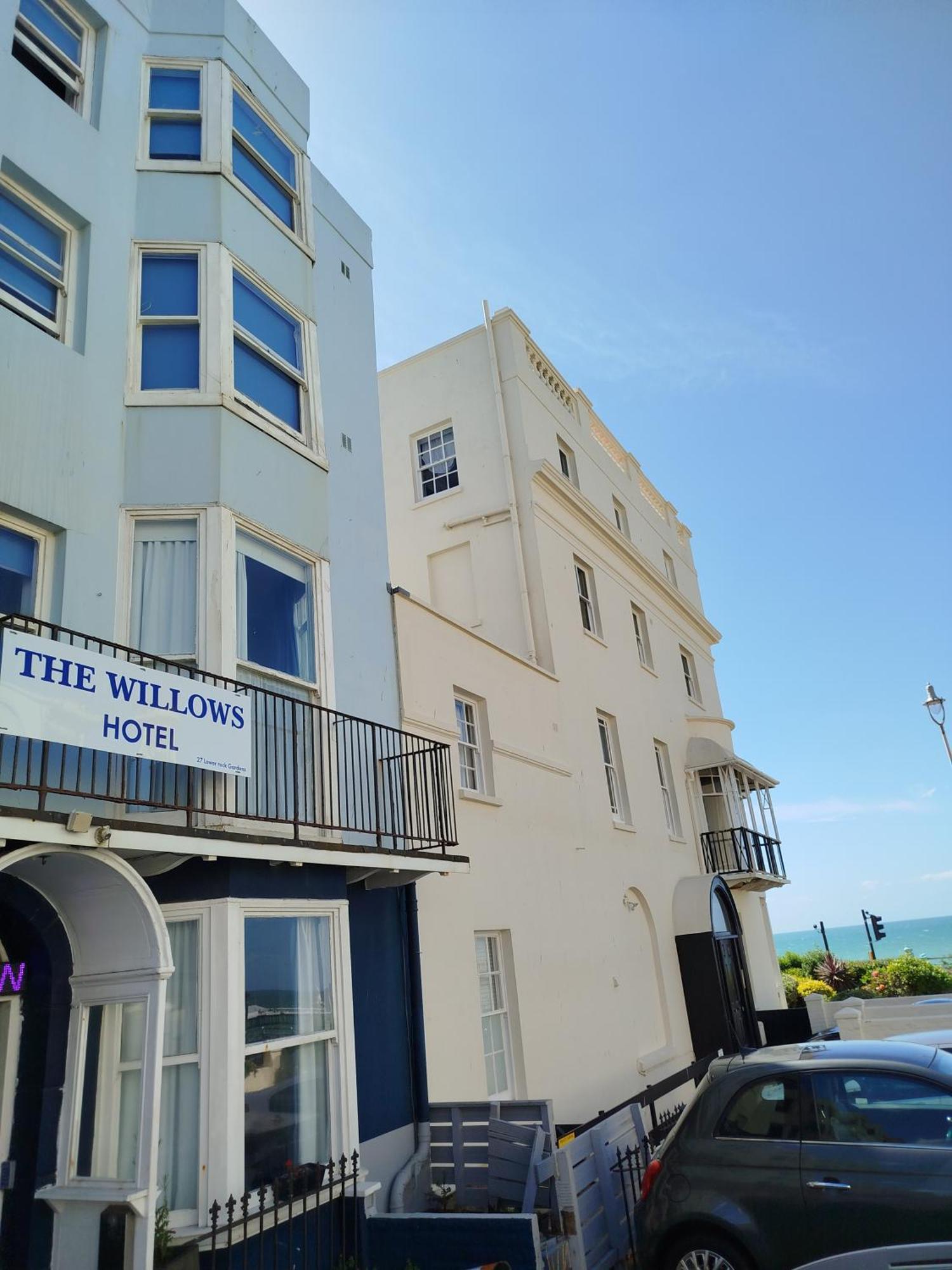 The Willows Brighton Eksteriør bilde