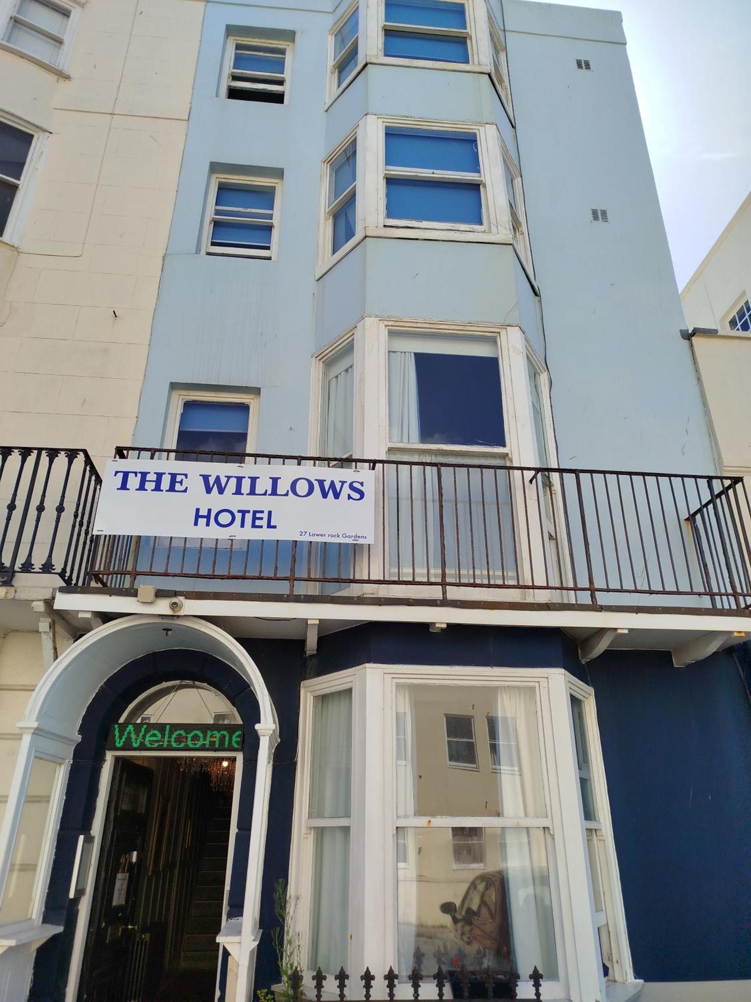 The Willows Brighton Eksteriør bilde